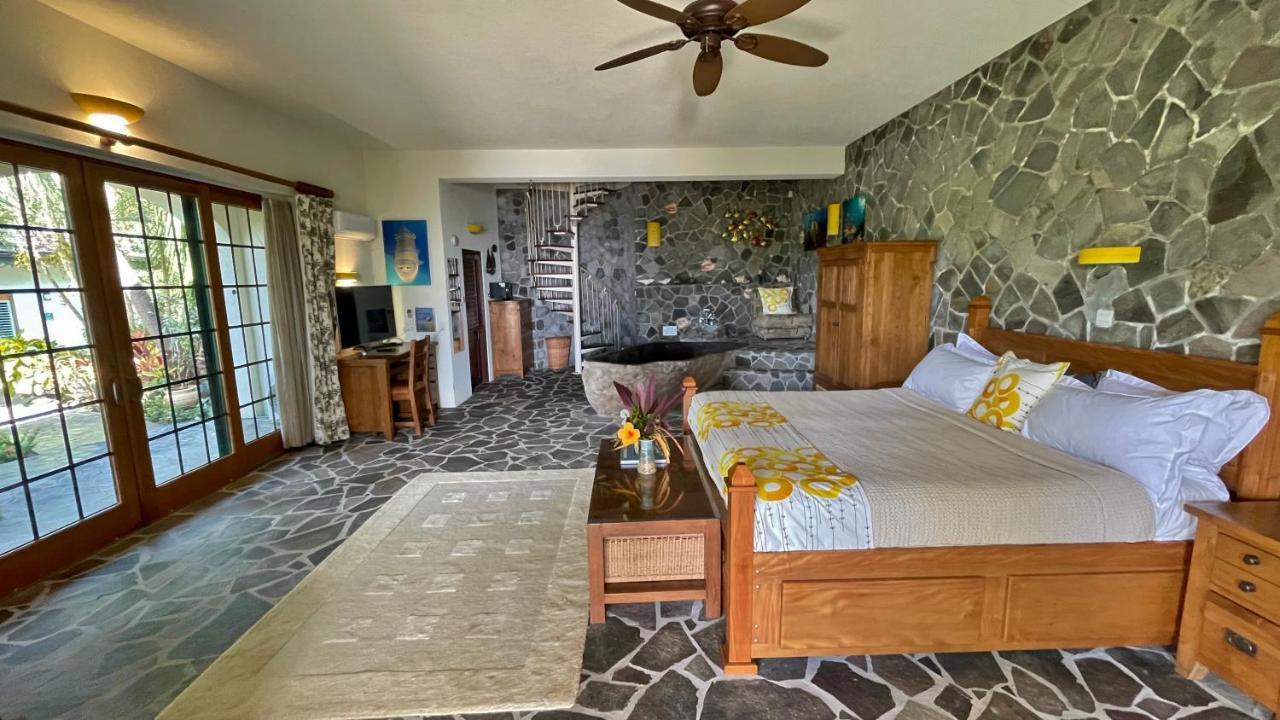Tropical Hideaway Hotel Port Elizabeth ภายนอก รูปภาพ