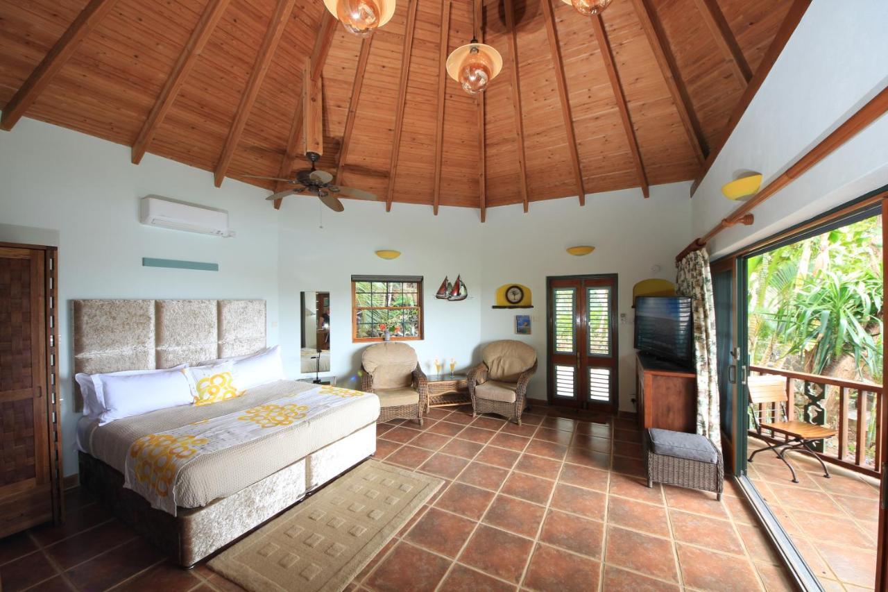 Tropical Hideaway Hotel Port Elizabeth ภายนอก รูปภาพ