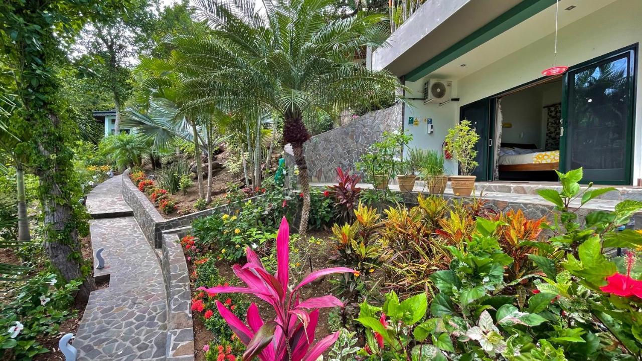 Tropical Hideaway Hotel Port Elizabeth ภายนอก รูปภาพ